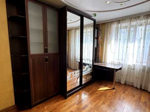 квартира за адресою Тролейбусна вул., 16