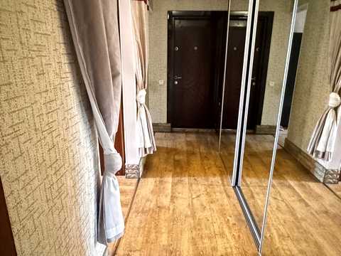 квартира за адресою Андрія Мельника вул., 14
