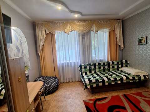 будинок за адресою Івана Каркача бульв., 71