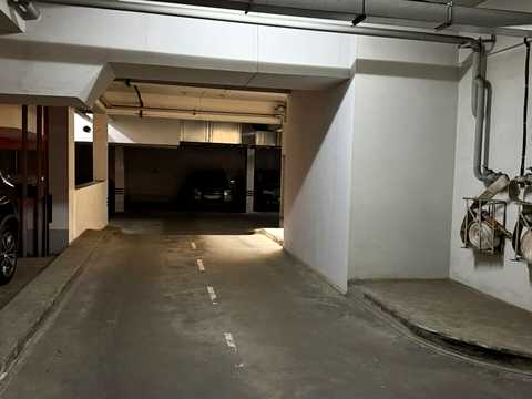 1874660376977380