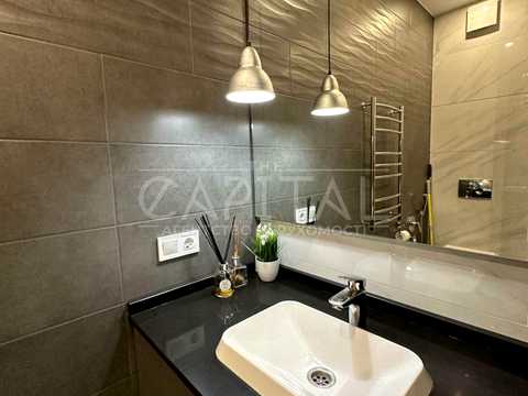 квартира за адресою Джона Маккейна вул. (Івана Кудрі), 7