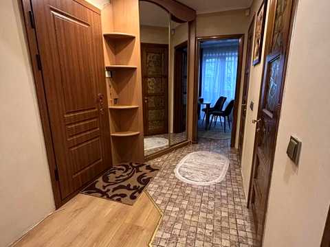 квартира за адресою Академіка Андрія Сахарова вул. (Суворова), 20