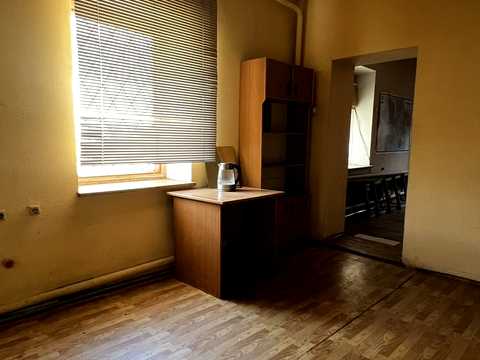 комерційна за адресою Миколи Садовського пров. (Пушкіна), 76