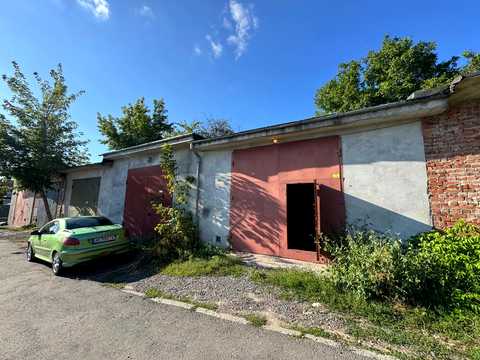 паркомісце за адресою Гарнізонна вул., 4а