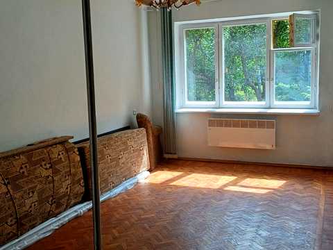квартира за адресою Космонавтів просп., 6