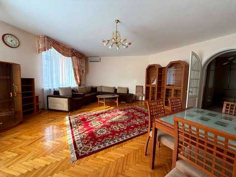квартира по адресу Александра Конисского ул., 52-58