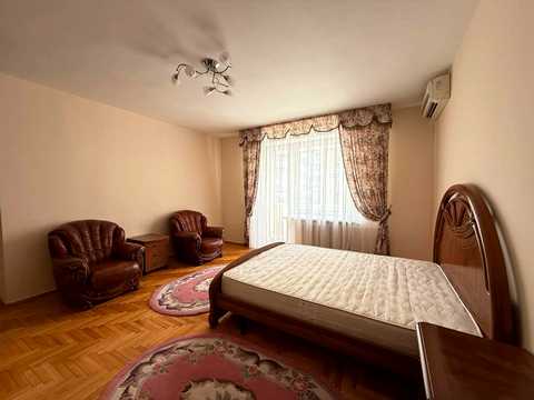 квартира по адресу Александра Конисского ул., 52-58