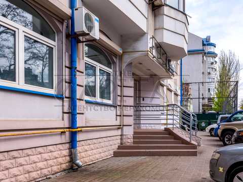 коммерческая по адресу Туровская ул., 18/20