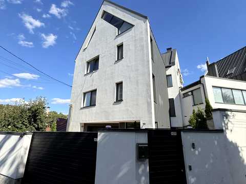 коммерческая по адресу Редутная ул., 58