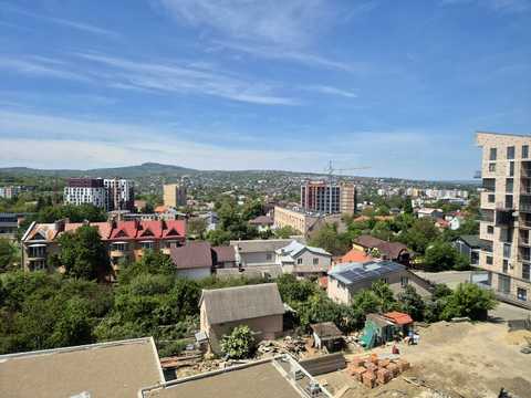 квартира по адресу Героев Майдана ул. (Червоноармійська), 150