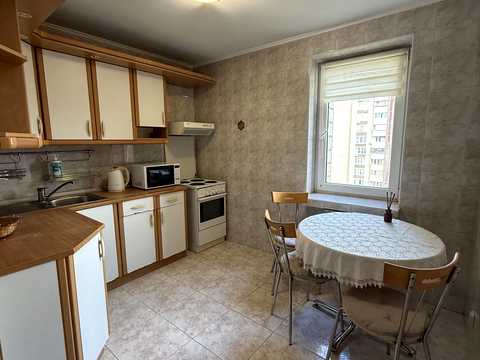 квартира за адресою Павла Тичини просп., 8