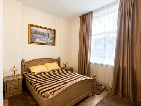 квартира за адресою Тринітарська вул., 7