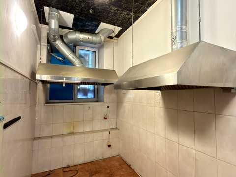комерційна за адресою Крутий узвіз, 6/2