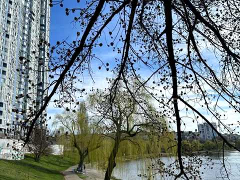 коммерческая по адресу Соборности просп. (Возз'єднання), 30