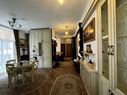 квартира за адресою Тринітарська вул., 7