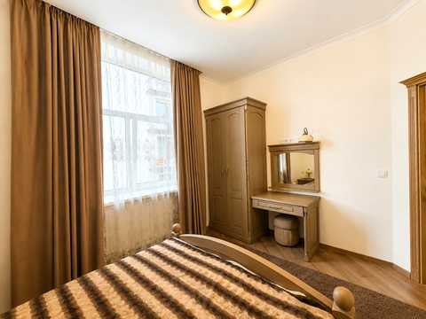 квартира за адресою Тринітарська вул., 7