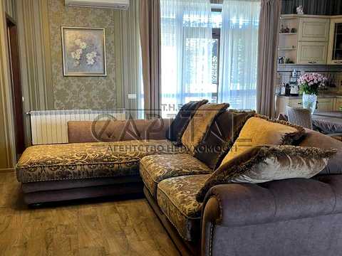 будинок за адресою Миколи Коротницького
