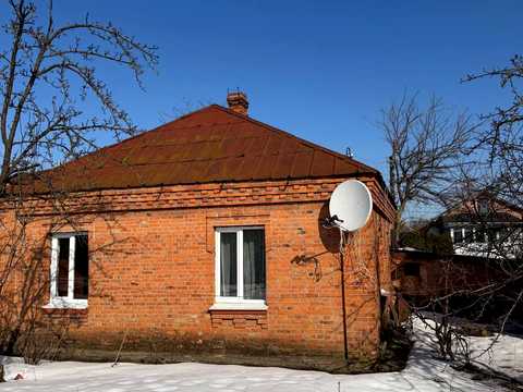 дом по адресу Героїв Крут ул. (Комунарів), 12