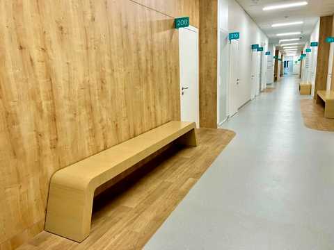 комерційна за адресою Залізнична вул., 7
