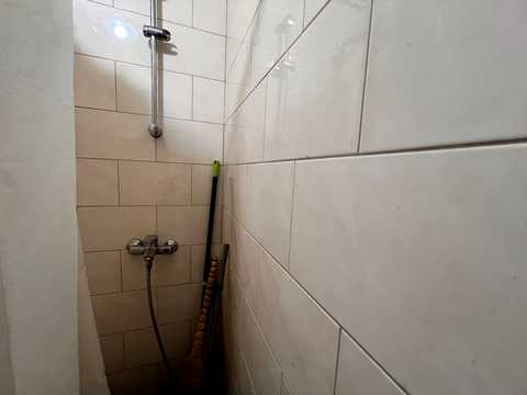 комерційна за адресою Косвена вул., 35