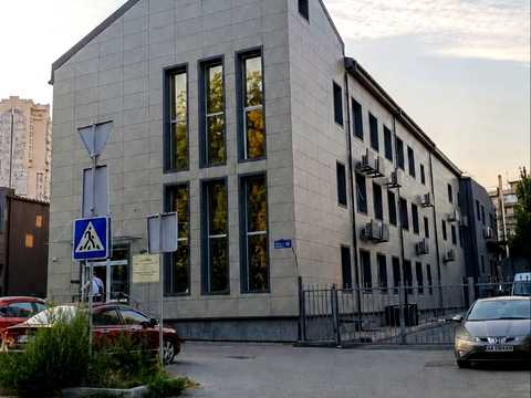 комерційна за адресою Генерала Шаповала вул. (Механізаторів), 10