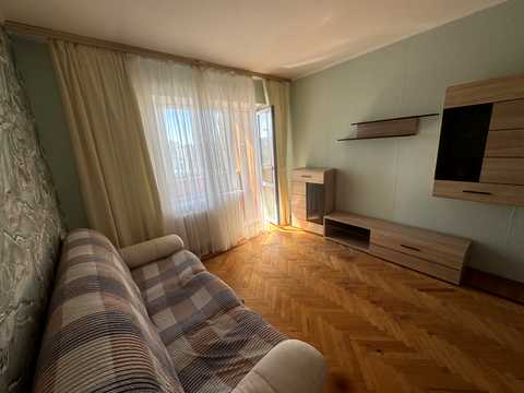 квартира за адресою Ревуцького вул., 25