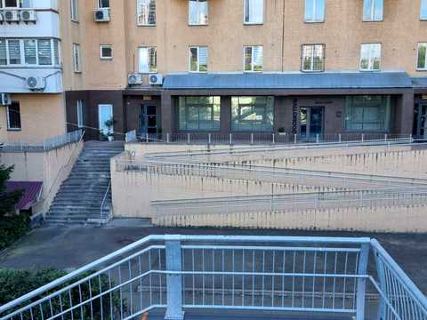 комерційна за адресою Саперно-Слобідський проїзд, 22-А