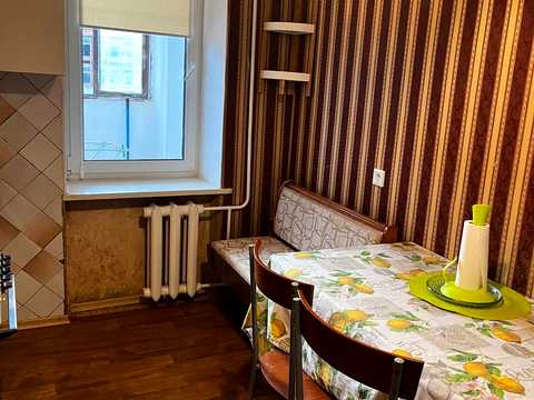 квартира за адресою Митрополита Шептицького вул., 3