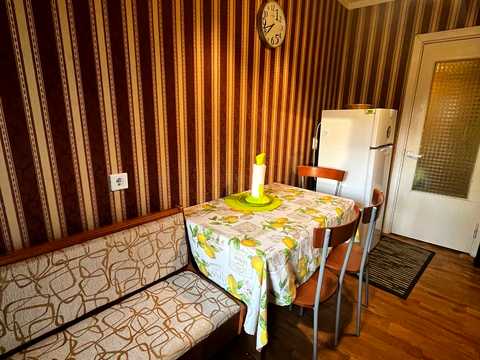 квартира за адресою Митрополита Шептицького вул., 3