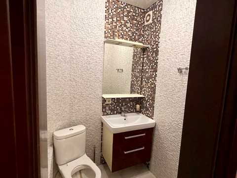 квартира за адресою Богдана Хмельницького вул., 1-Б