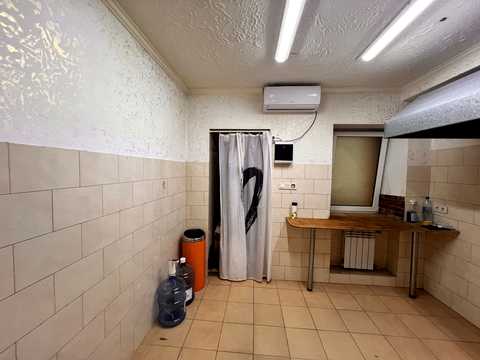 комерційна за адресою Косвена вул., 38