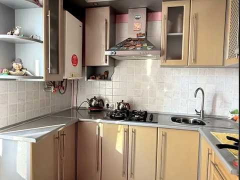 квартира за адресою с. Крихівці, Радісна вул., 4
