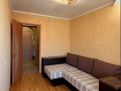 квартира за адресою с. Крихівці, Радісна вул., 4