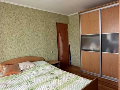 квартира за адресою с. Крихівці, Радісна вул., 4