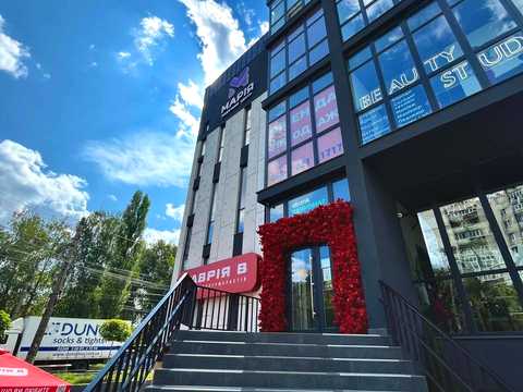 коммерческая по адресу Тернопільська ул., 17