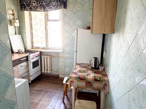 квартира за адресою Космонавтів вул., 73