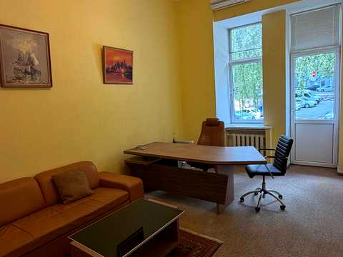 комерційна за адресою Круглоуніверситетська вул., 14