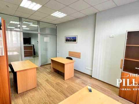 коммерческая по адресу Евгения Коновальца ул. (Щорса), 32