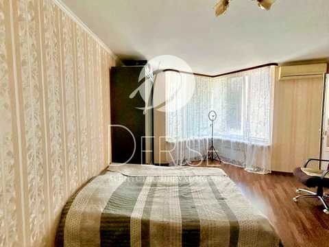 квартира за адресою Київ, Срібнокільська вул., 20