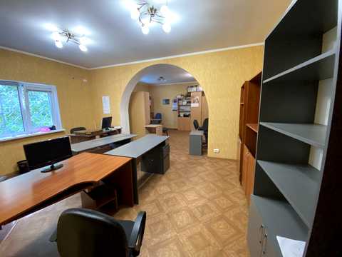 коммерческая по адресу Спортивна, 1А
