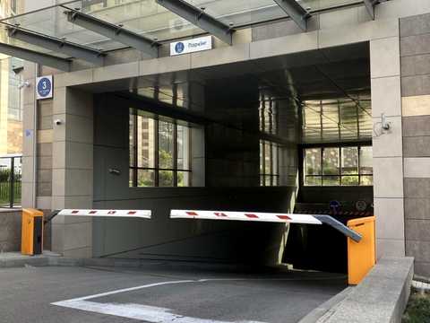 паркомісце за адресою Київ, Саперне Поле вул., 3