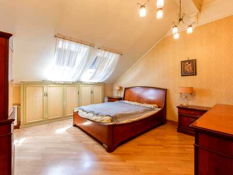 квартира по адресу Межигорская ул., 28