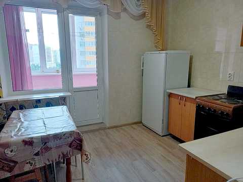 квартира за адресою Олени Пчілки вул., 4