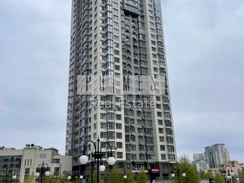 паркомісце за адресою Андрія Верхогляда вул. (Михайла Драгомирова), 9а
