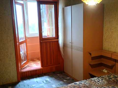 квартира за адресою Дніпровська вул. (Леппіка), 4