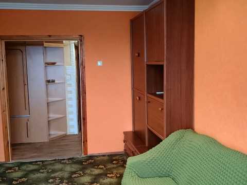квартира за адресою Дніпровська вул. (Леппіка), 4