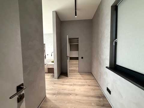 будинок за адресою с. Вишеньки, Героїв Космосу