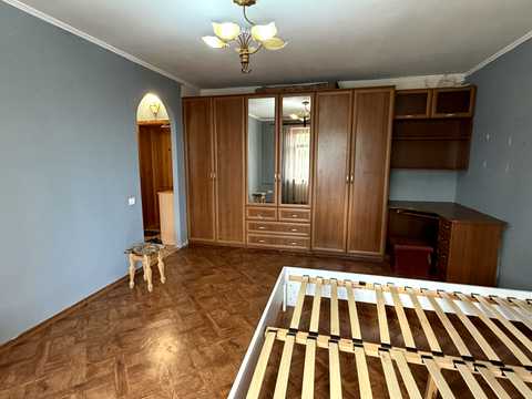 квартира за адресою Пономарьова вул., 2-А