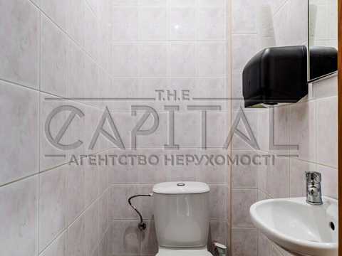 коммерческая по адресу Арсенальная пл., 2