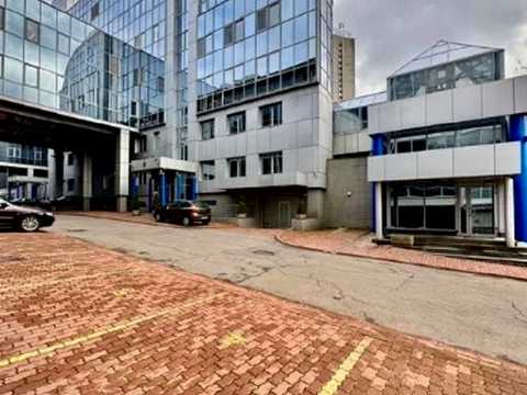 комерційна за адресою Спортивна пл., 3